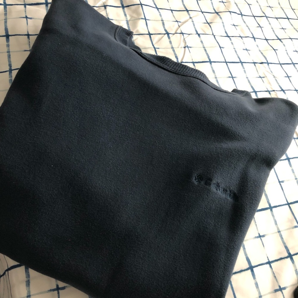 Columbia crewneck